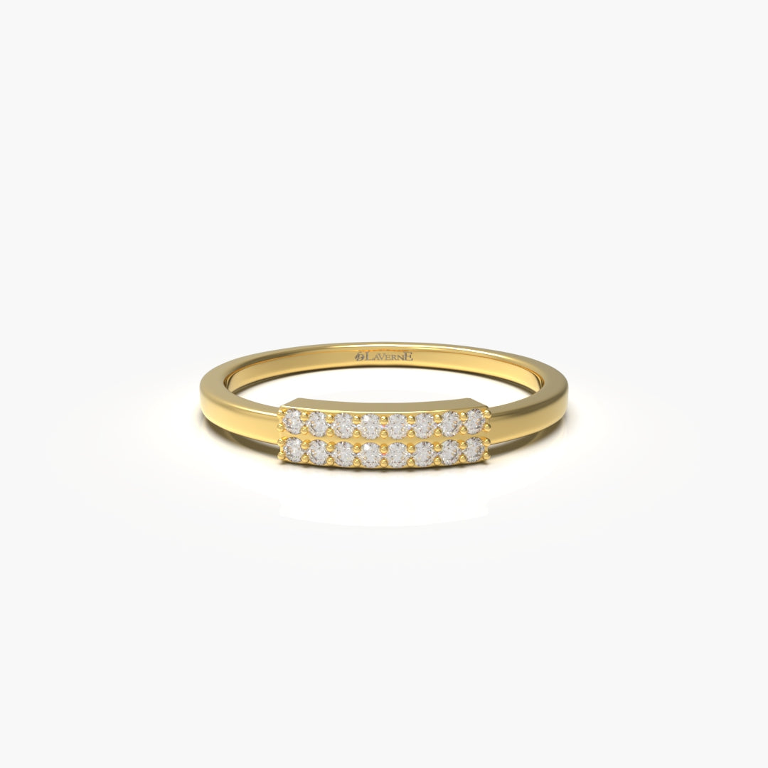 Elegant Gold and Diamond Ring